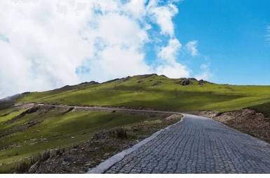 HIMALAYAN CARAVAN